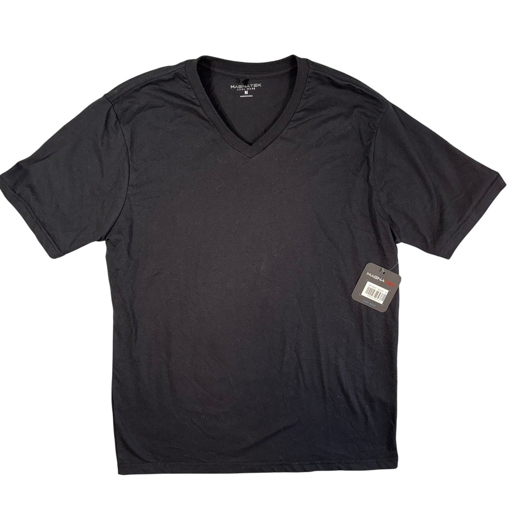 MAGNATEK Cool Wear Black V Neck Short Sleeve T Shirt NWT Men's Medium MT1002T